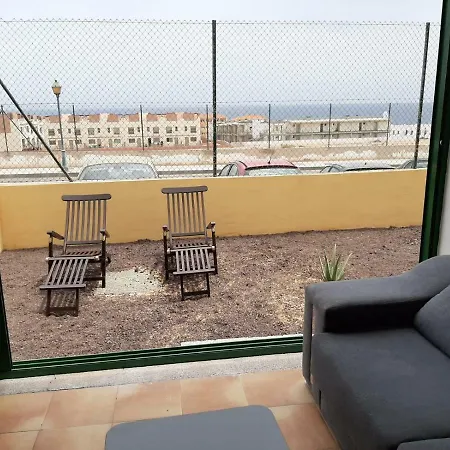 Apartamento En Caleta Paraiso. *